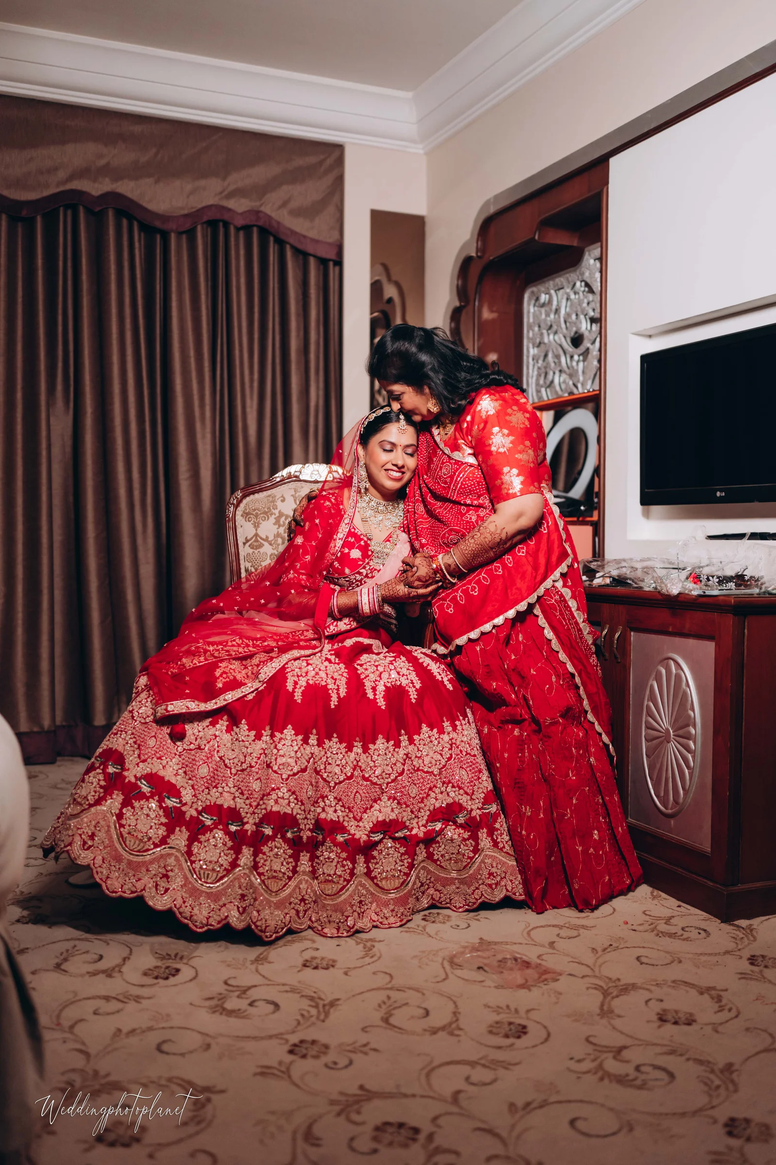 Shradha & Subham Photo 5