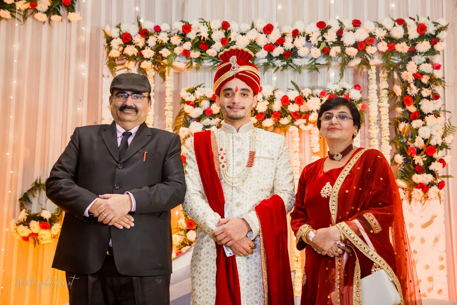 Geetika & Mayank Photo 3