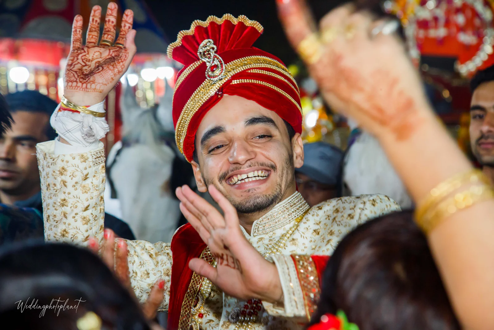 Geetika & Mayank Photo 4