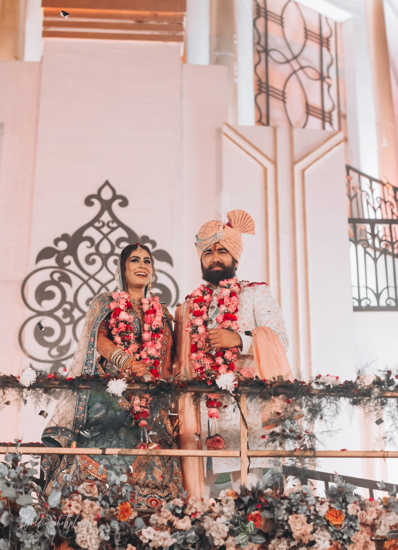 Shubhangi & Mohak Photo 7