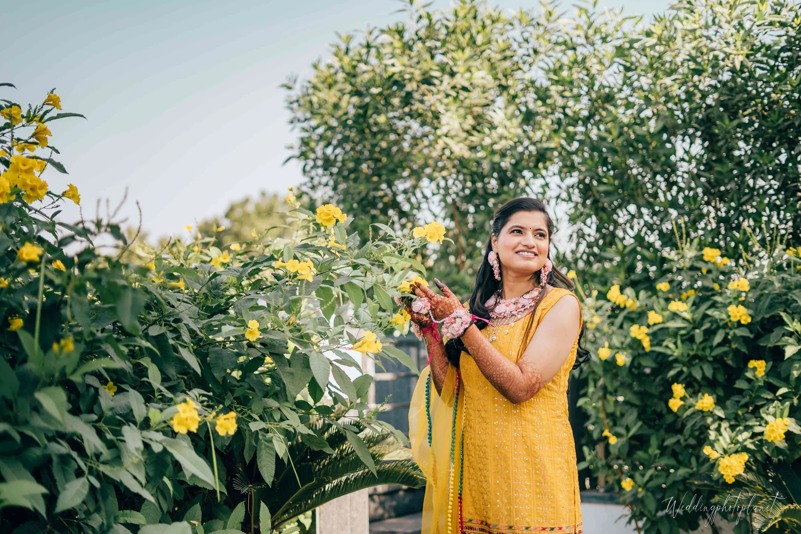 Kunal & Anuradha Photo 9