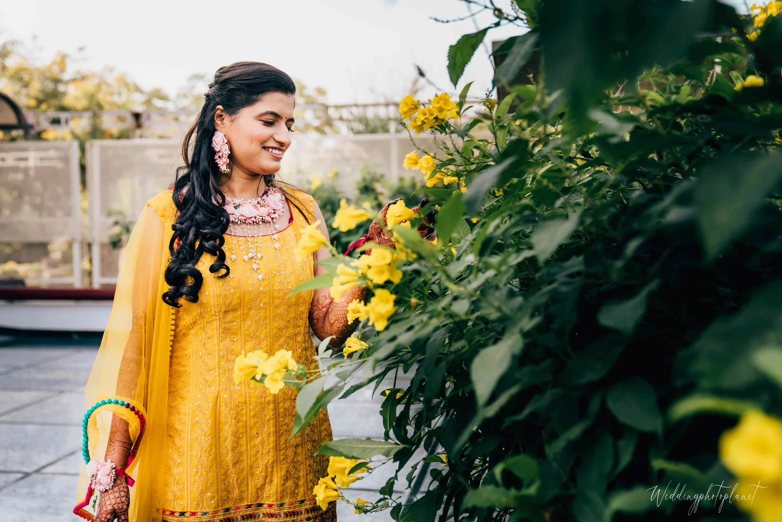 Kunal & Anuradha Photo 17