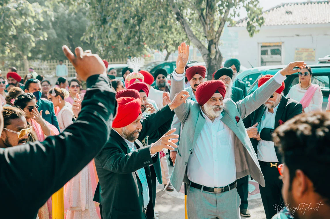 BHAVNEET & GURNEET Photo 14