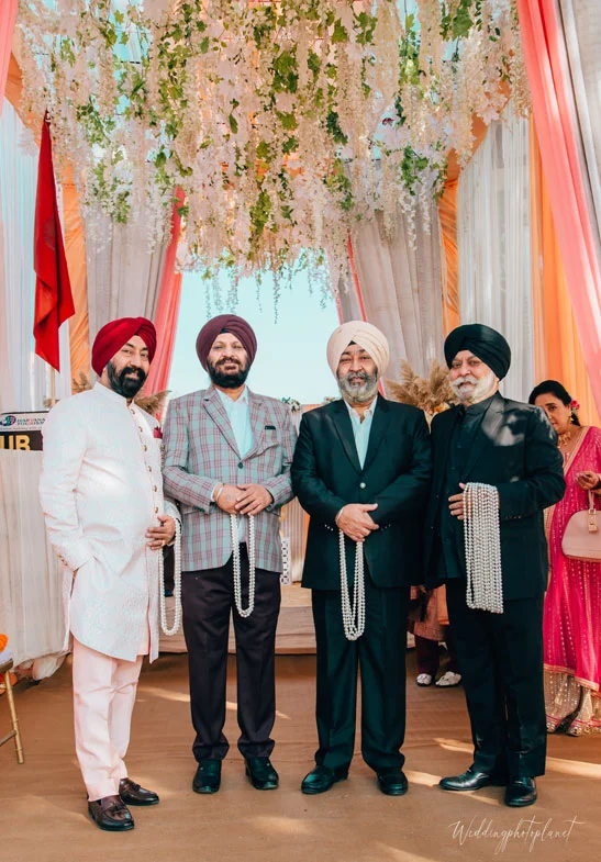 BHAVNEET & GURNEET Photo 22